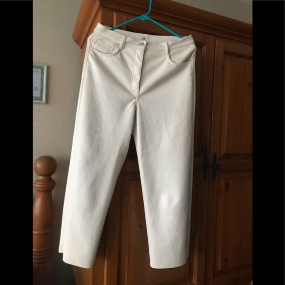 Melina cropped vegan leather in light Burch - Picture 2 of 5